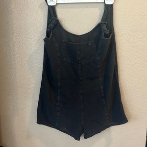 Rip curl overall romper. Dark grey/black.
